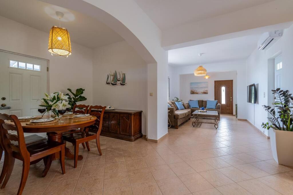 Blue Harmony Villa Dhramia Exterior photo