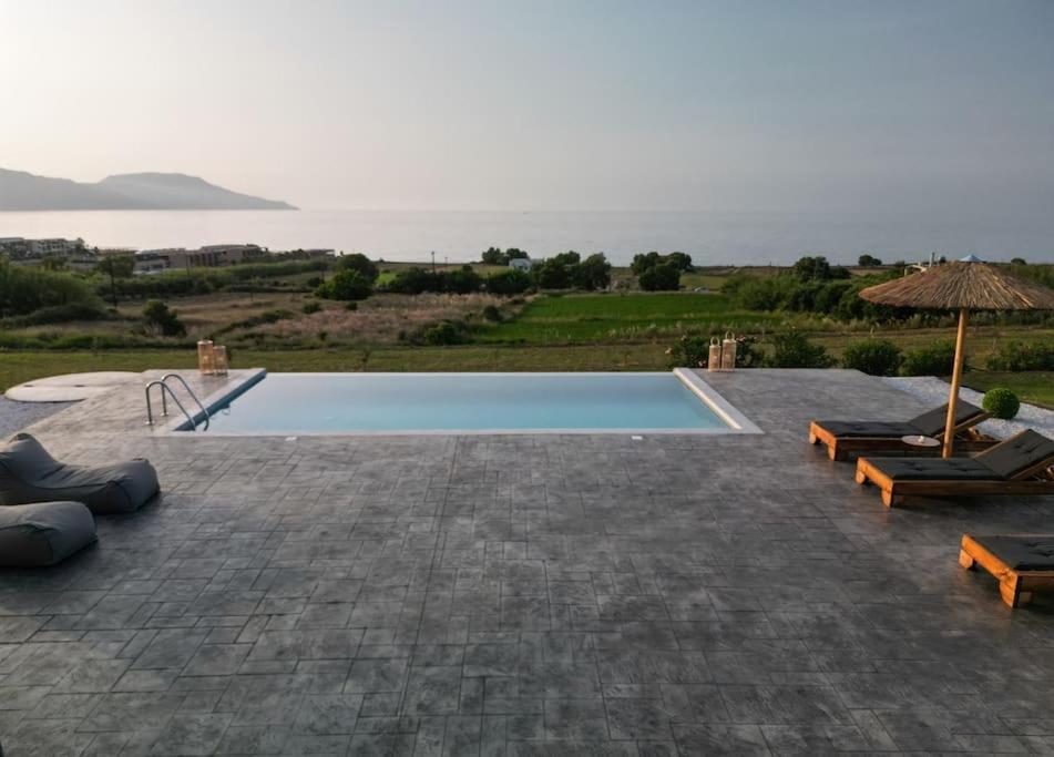Blue Harmony Villa Dhramia Exterior photo