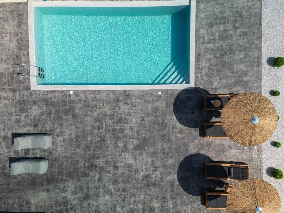 Blue Harmony Villa Dhramia Exterior photo