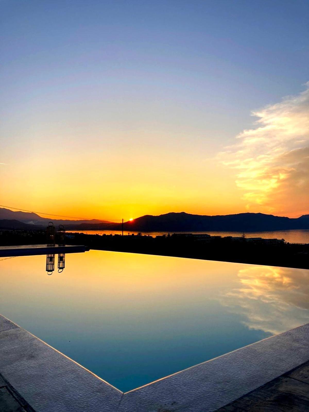 Blue Harmony Villa Dhramia Exterior photo