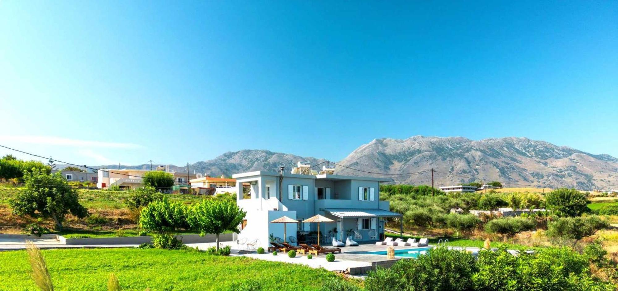 Blue Harmony Villa Dhramia Exterior photo